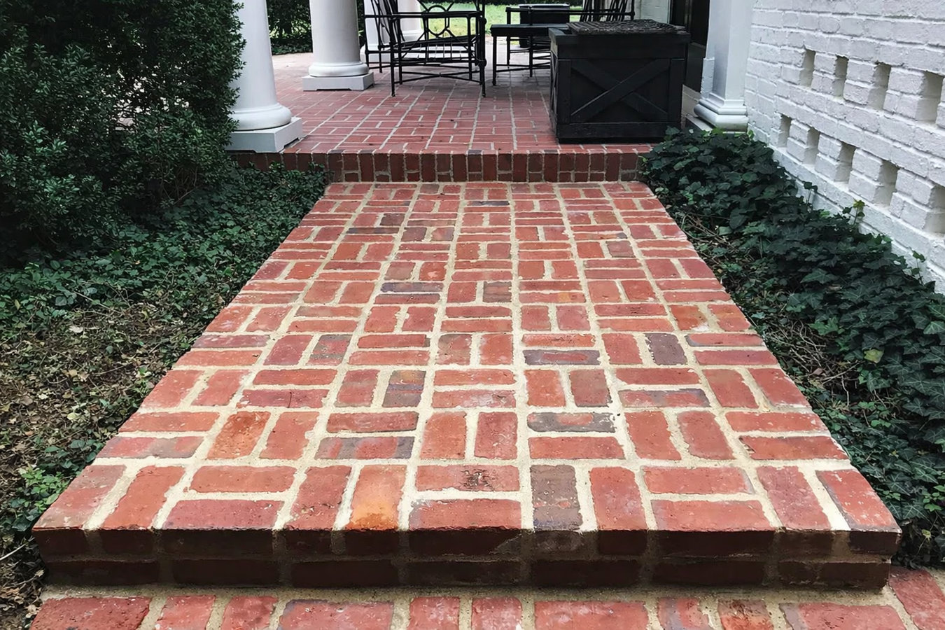 Walkway construction in Pomona, CA